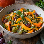 Kürbis-Salat mit Feta und Granatapfel